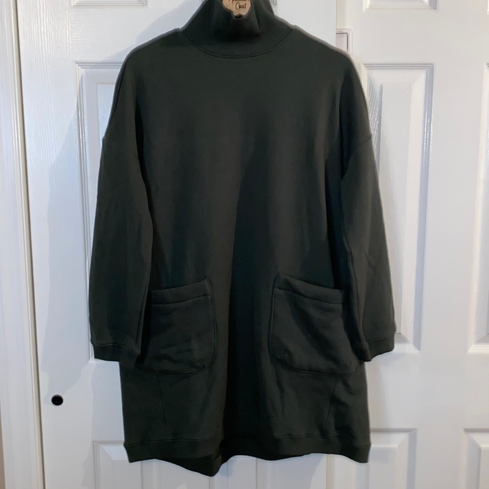 Forest Green Porter Dress
POMANDER PLACE - Picture 10 of 11